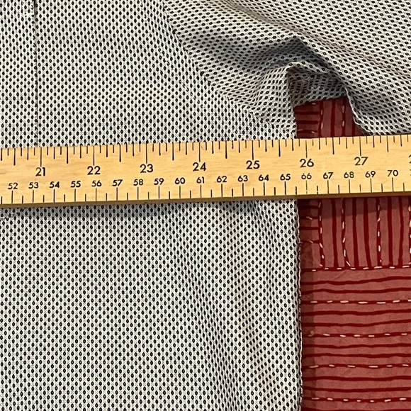 Kirkland Signature men’s XXL Non-Iron short sleeve Shirt - Black / White pattern - Picture 4 of 12